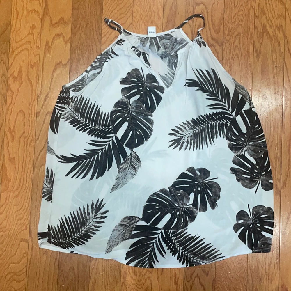 Black and White Tropical Tank Top | Old Navy